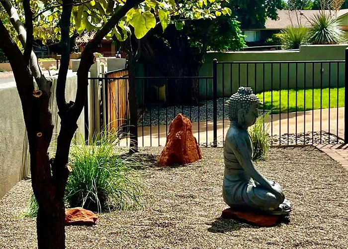 Uptown Gem!large Yard W Grass And Shade Trees! Perfect For Easter Egg Hunts! Views!! New! Barrel Sauna!!! Close To Trails, Walk To Uptown Sedona, Restaurants And Shopping Villa